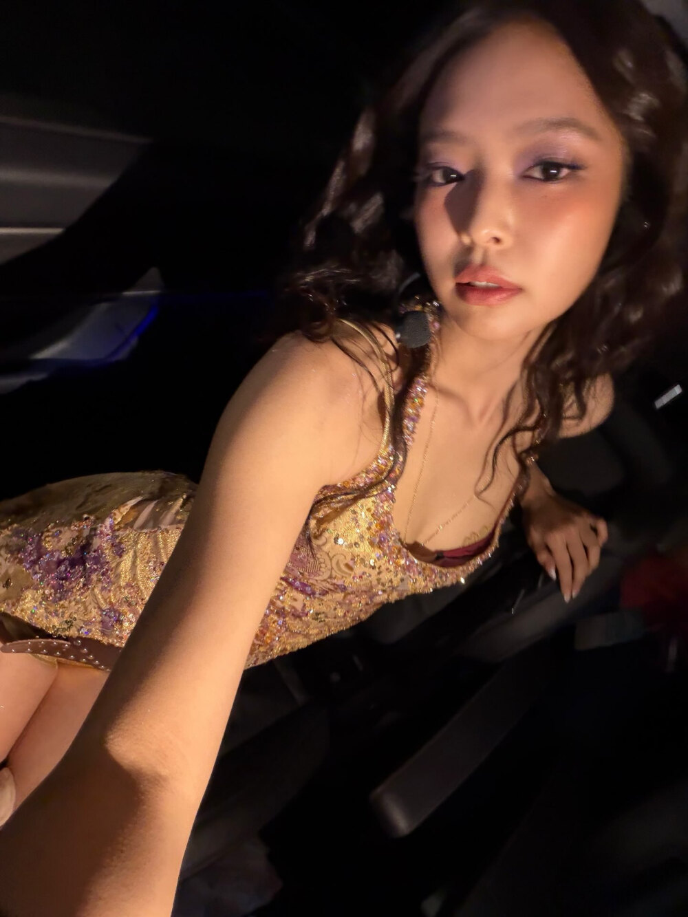 妮
