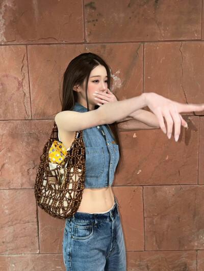张元英