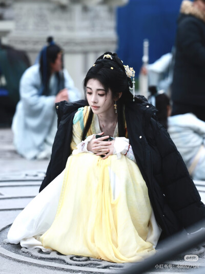 鞠婧祎