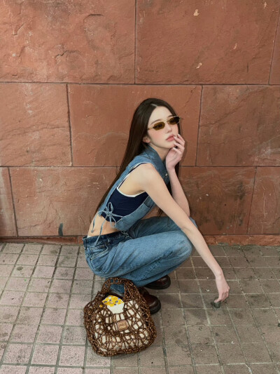 张元英