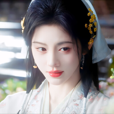 鞠婧祎