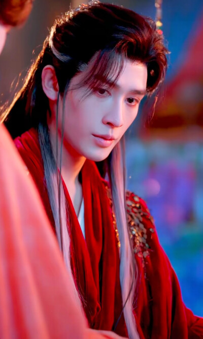 申浩男