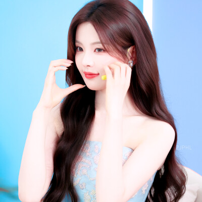 杨超越