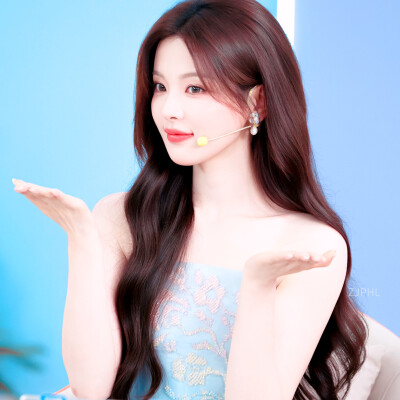 杨超越