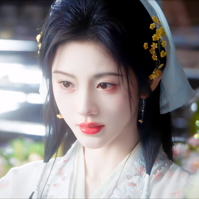 鞠婧祎
