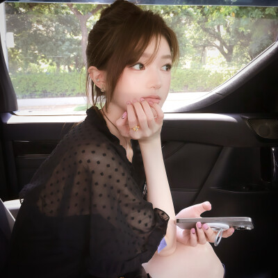 女头
二传头像注明出处