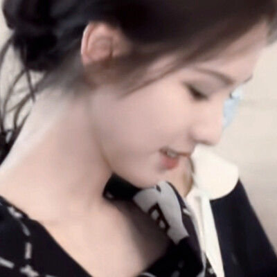 陈都灵