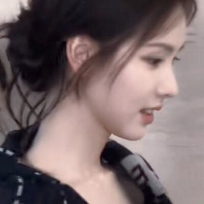 陈都灵