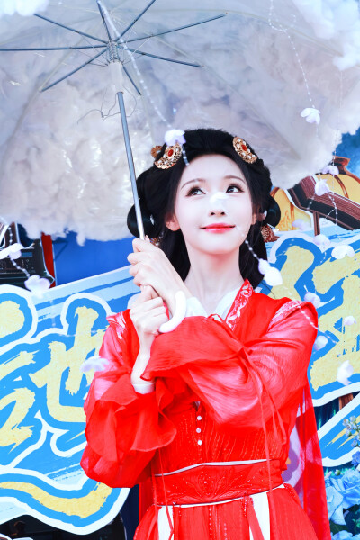 王云云