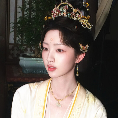 邓恩熙