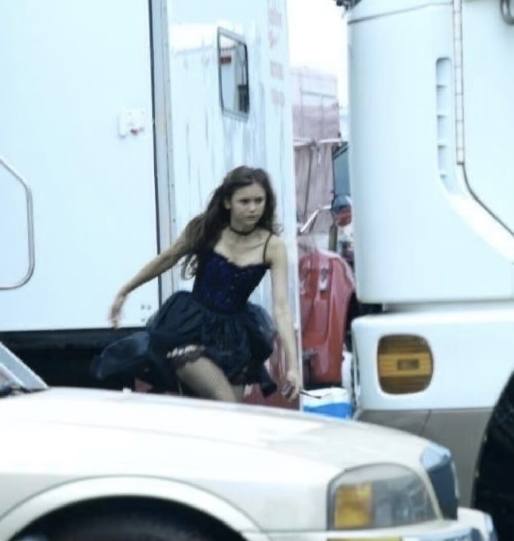 Nina Dobrev