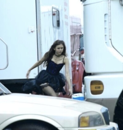 Nina Dobrev