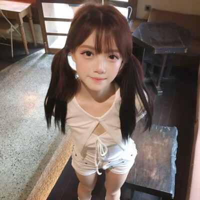 ⦁✣⦁