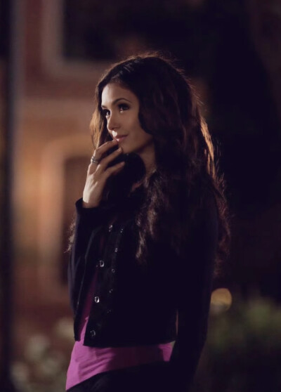 Nina Dobrev