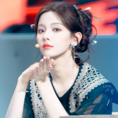 杨超越