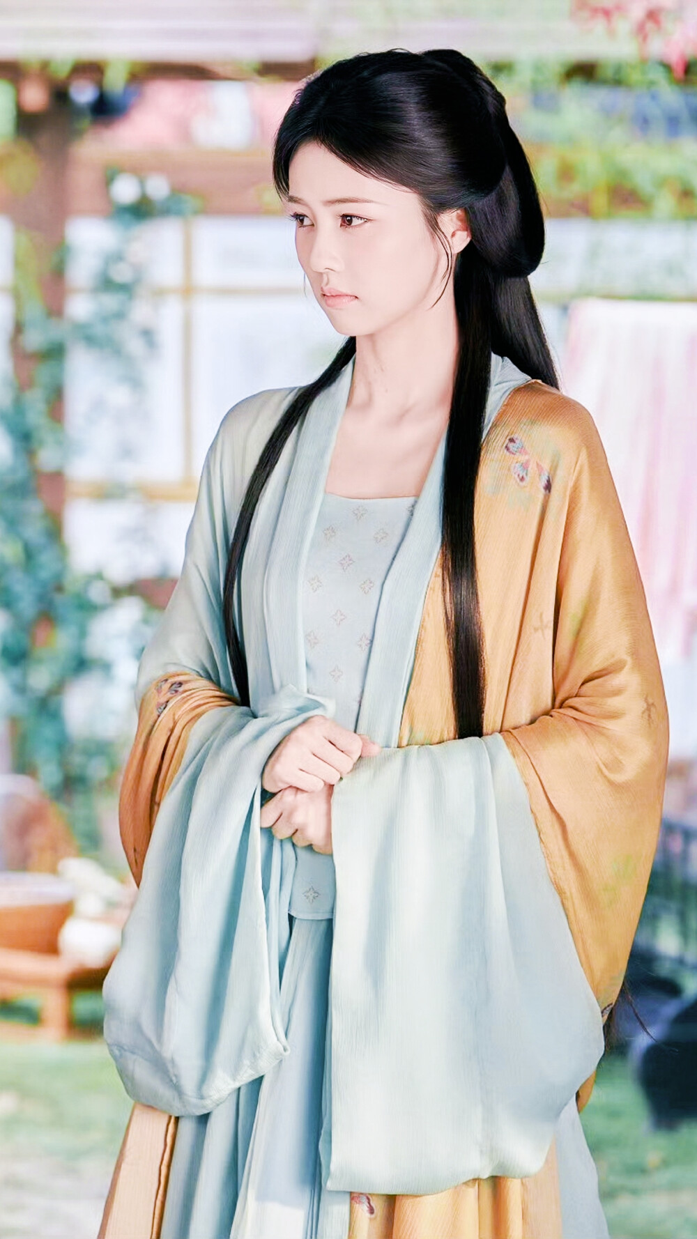 莫离