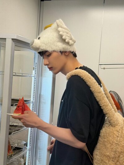 章昊