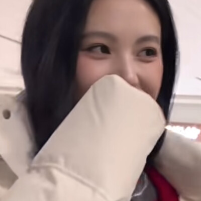 兰亭有摘落在你案前