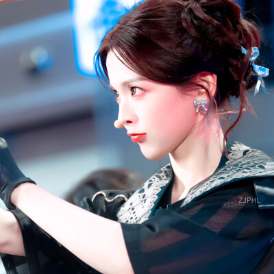 杨超越