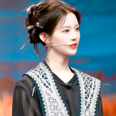 杨超越