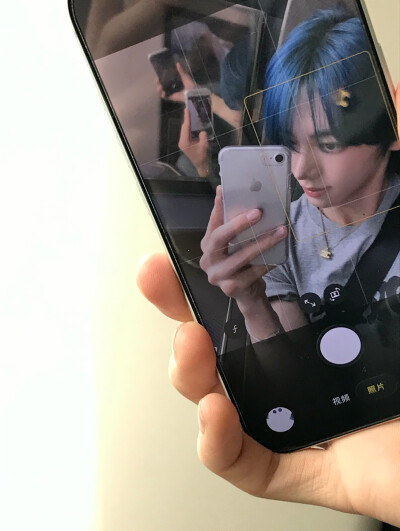 韩振 自拍