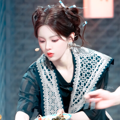 杨超越