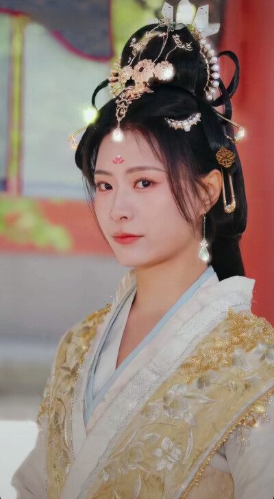 杨谨羽