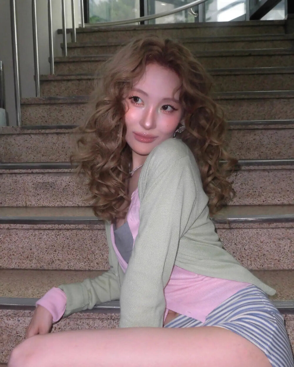 宣美