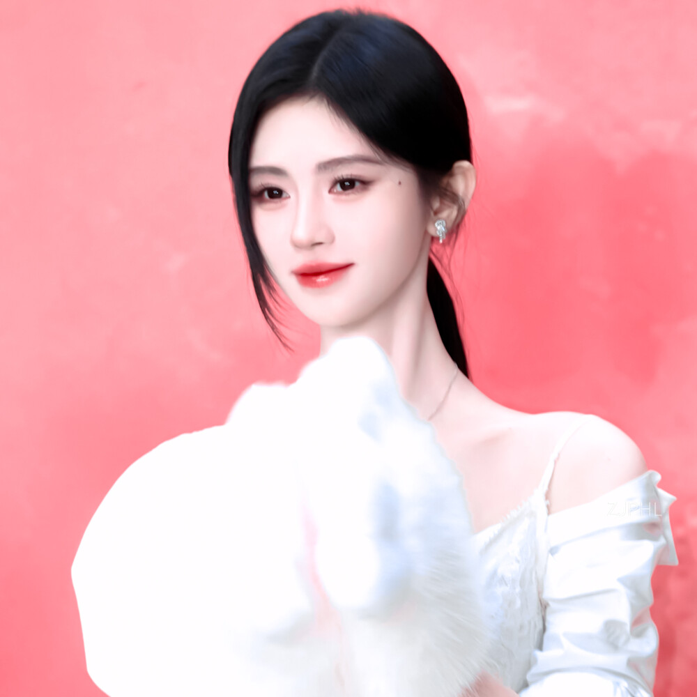 鞠婧祎