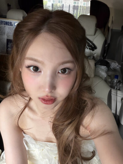 林娜琏 nayeon