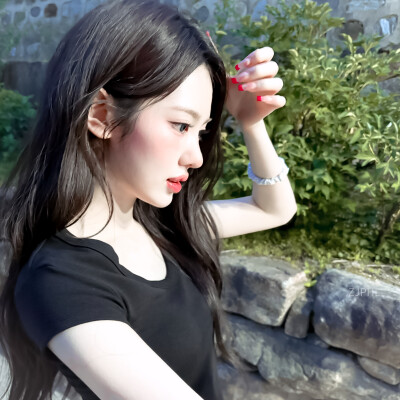 李守彬