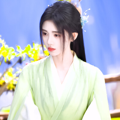 鞠婧祎