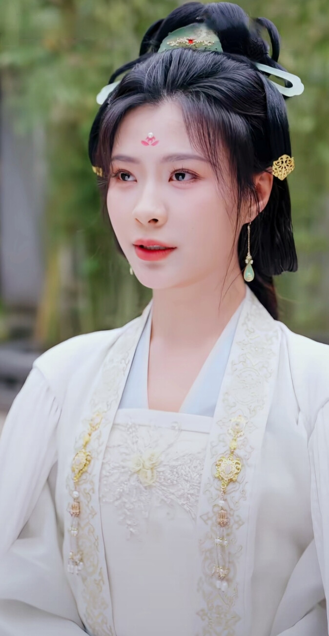 杨谨羽