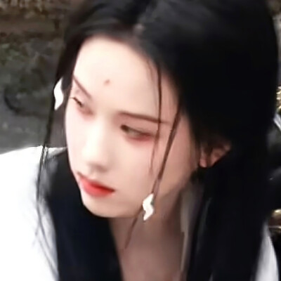 我只恨我自己，无关任何，无关你