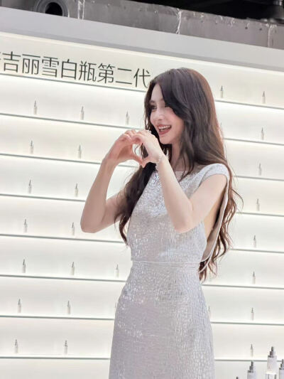 Angelababy