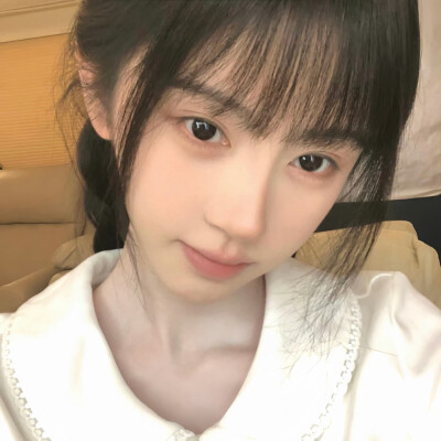 鞠婧祎