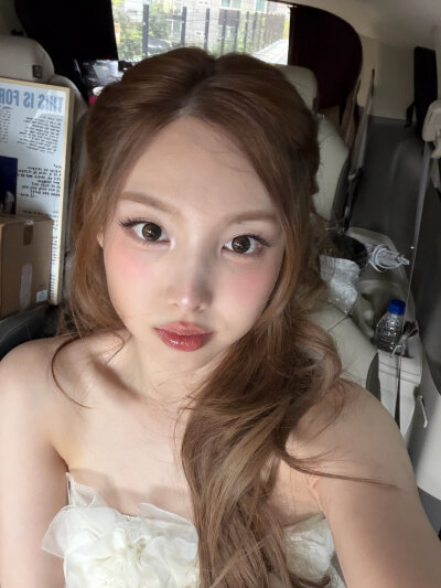 林娜琏 nayeon