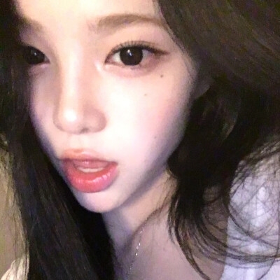 郑伊安