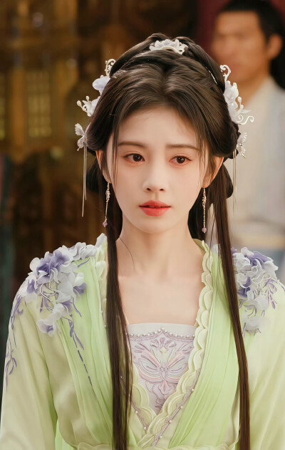 鞠婧祎