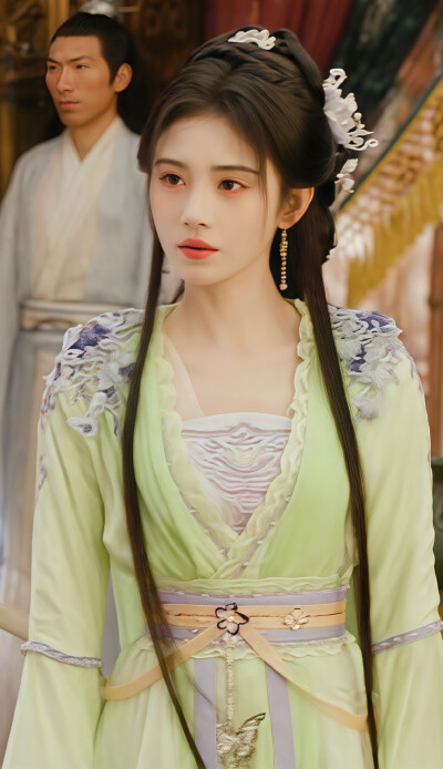 鞠婧祎