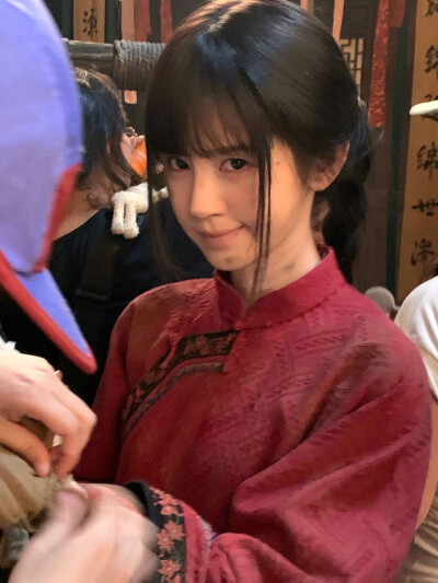 鞠婧祎
