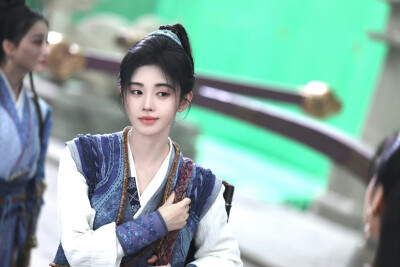 鞠婧祎