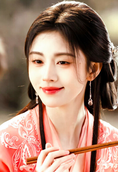 鞠婧祎