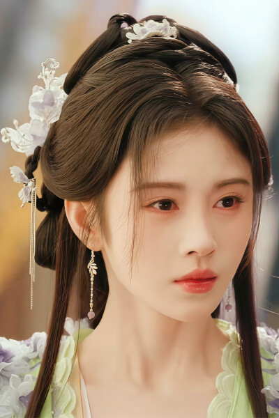 鞠婧祎
