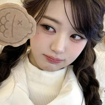 \(//∇//)\