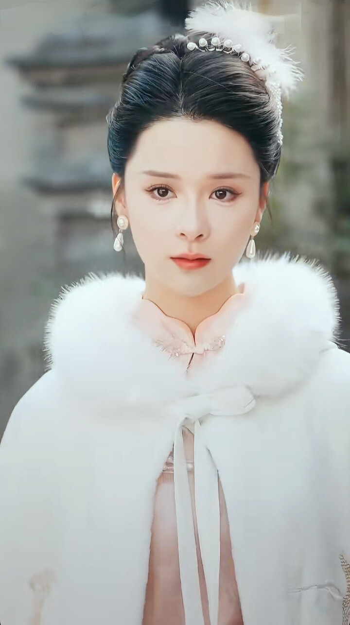 孟娜