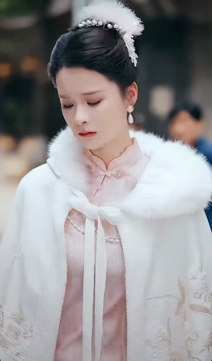 孟娜
