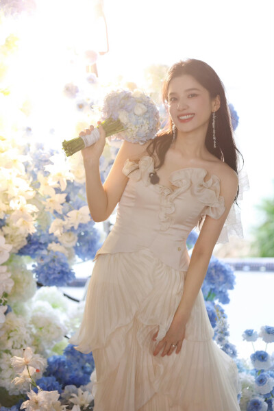 张婧仪