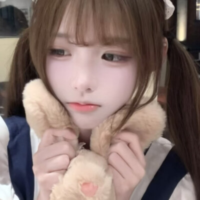 我感谢你 拔掉了我通往成年世界的最后一颗乳牙