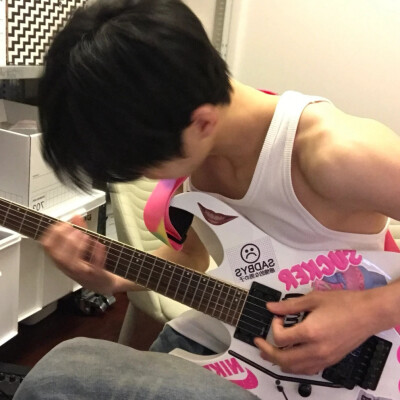 头像丨男头 我这么情绪浓烈的人
